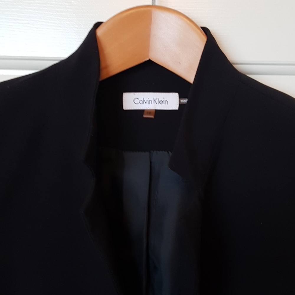 Coat - Picture 2 of 3